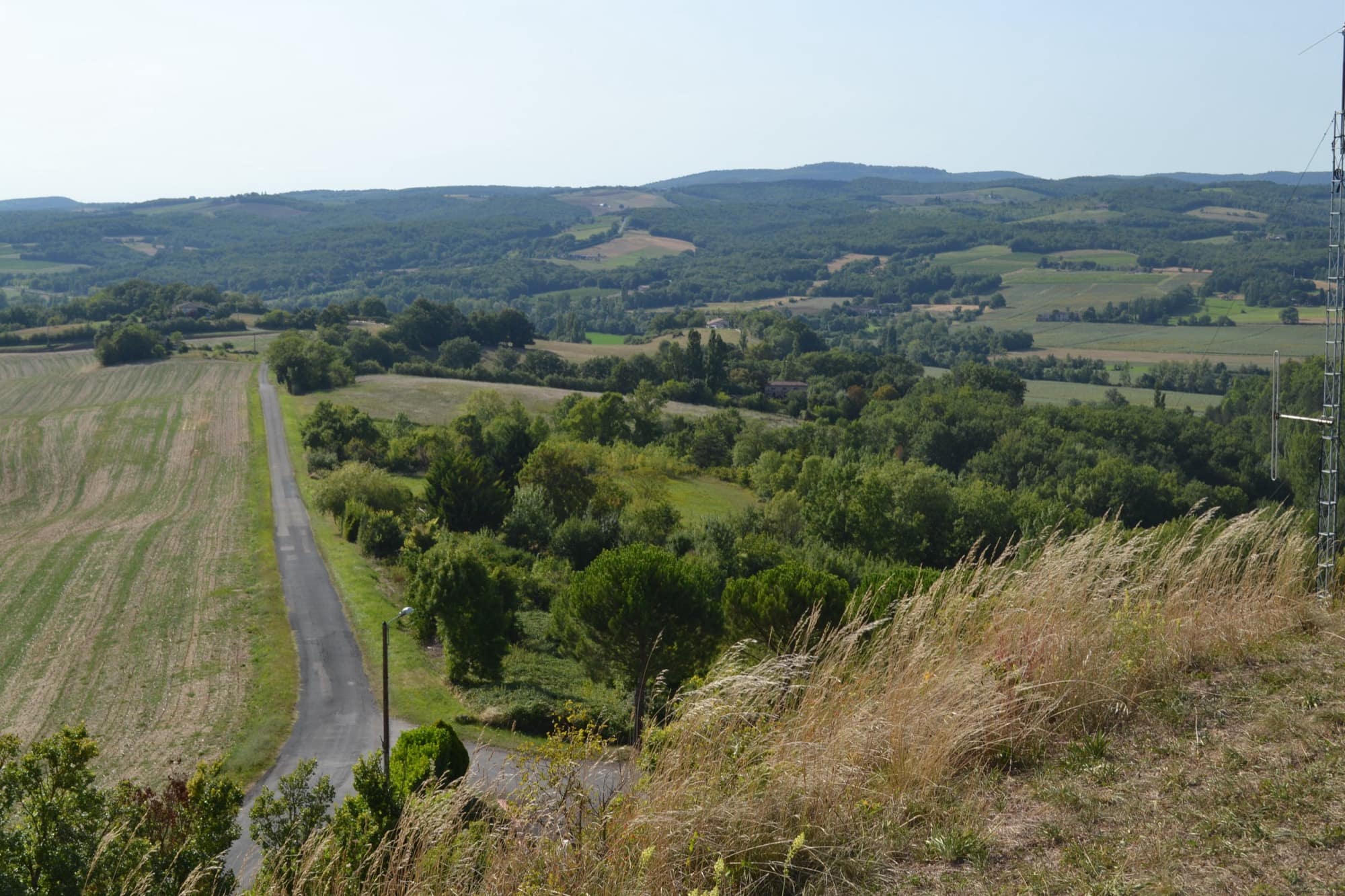 Castelnau, la porte est